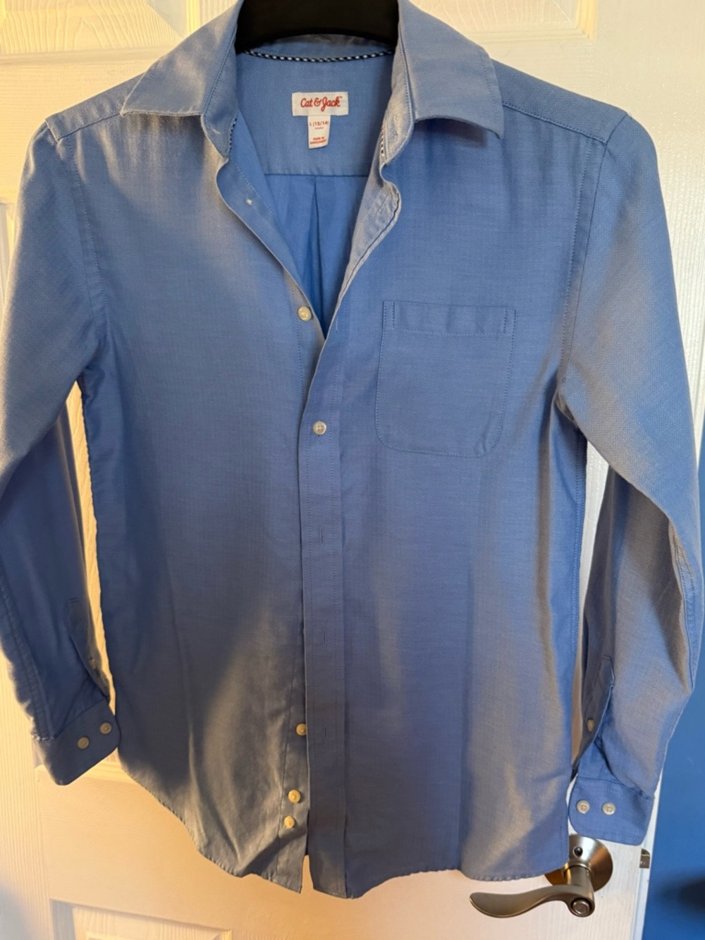 Cat & Jack Light Blue Long-Sleeve Button-Up Shirt